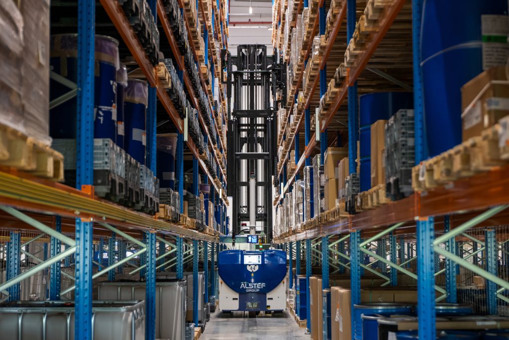 Lift in a warehouse of pallets