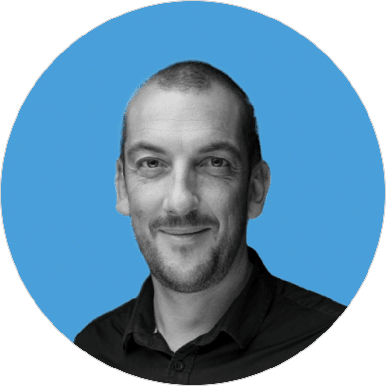 Headshot of Matthieu Crosnier on blue circle